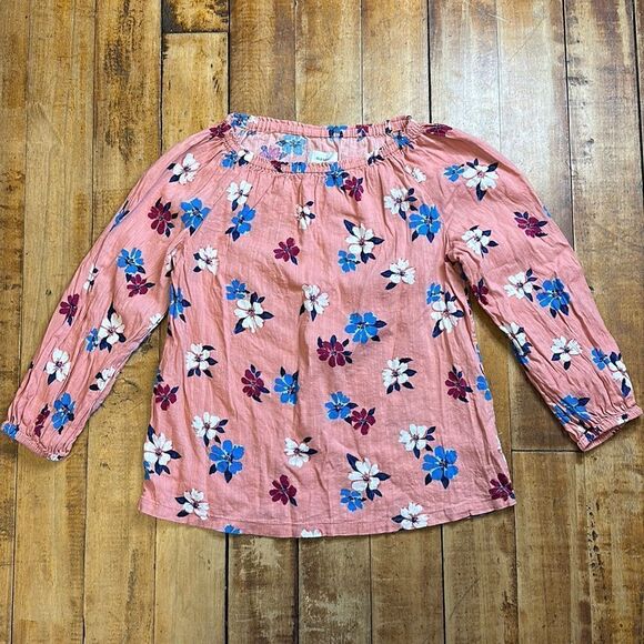Old Navy Other - Old Navy Shirt size 8 medium Mauve Floral Long Sleeve Shirt pink
